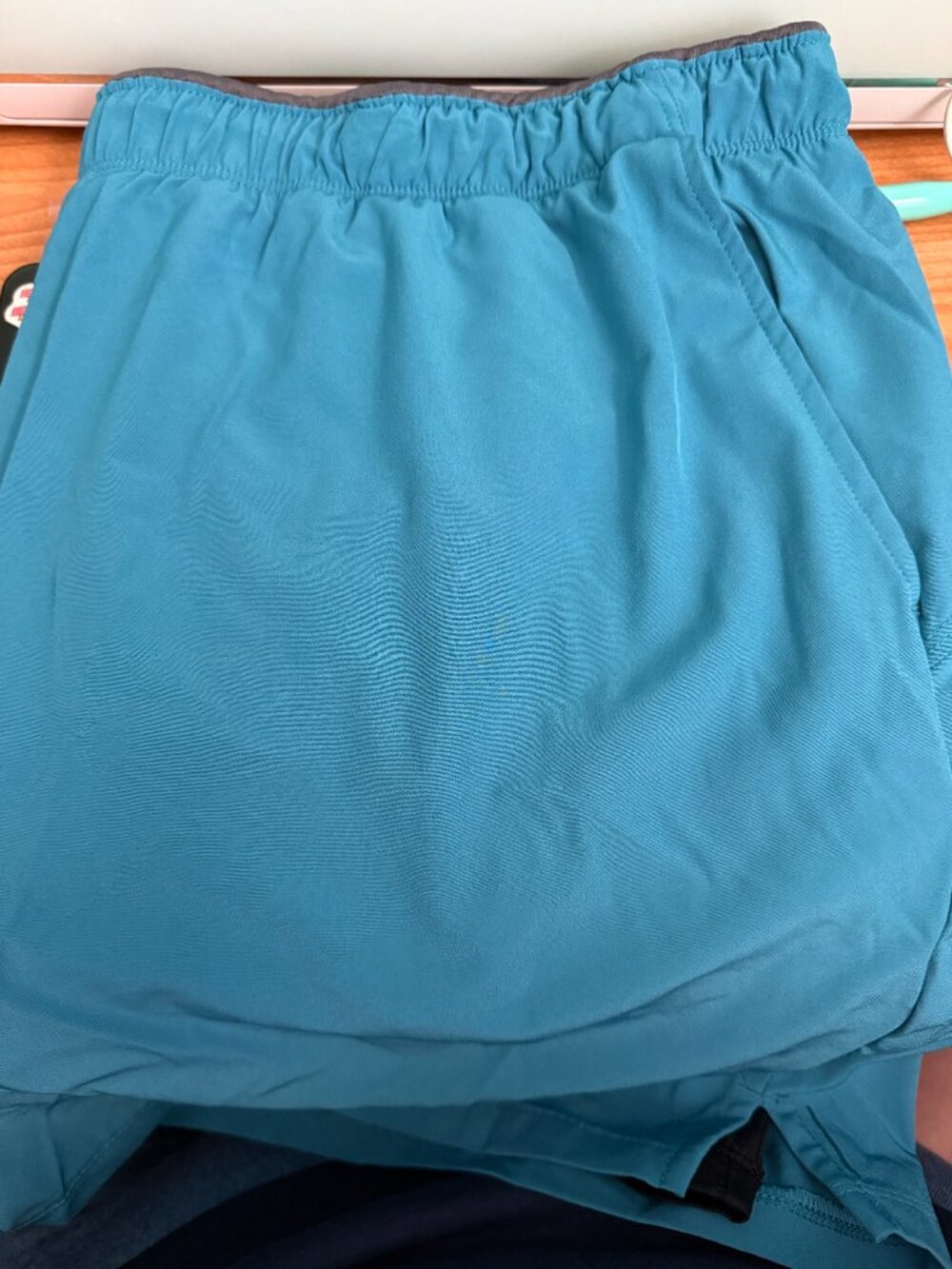Columbia Men's Performance Athletic Shorts - Picture 3 of 3